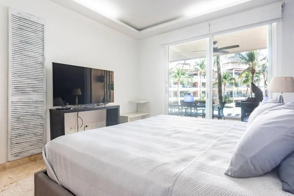Apartment Amazing Beach Front Condo At Elements Playa Del Carmen